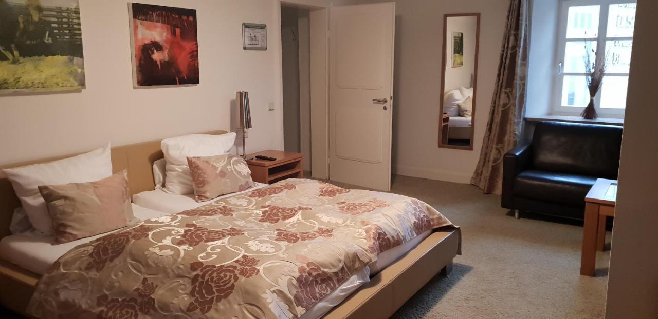 Zum Simonbraeu Hotel Bitburg Kültér fotó