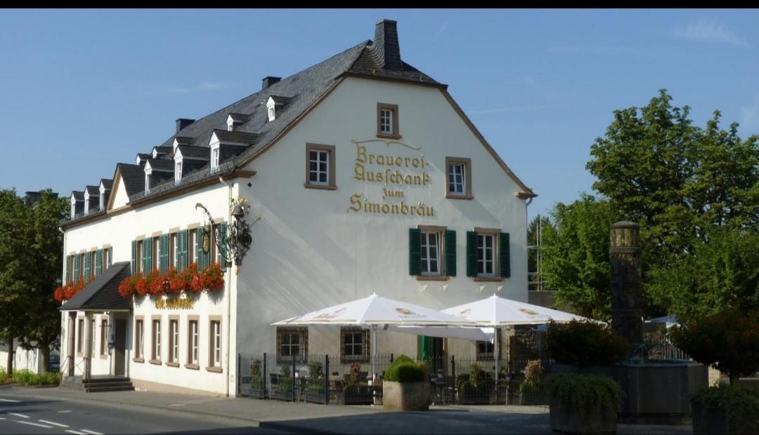 Zum Simonbraeu Hotel Bitburg Kültér fotó