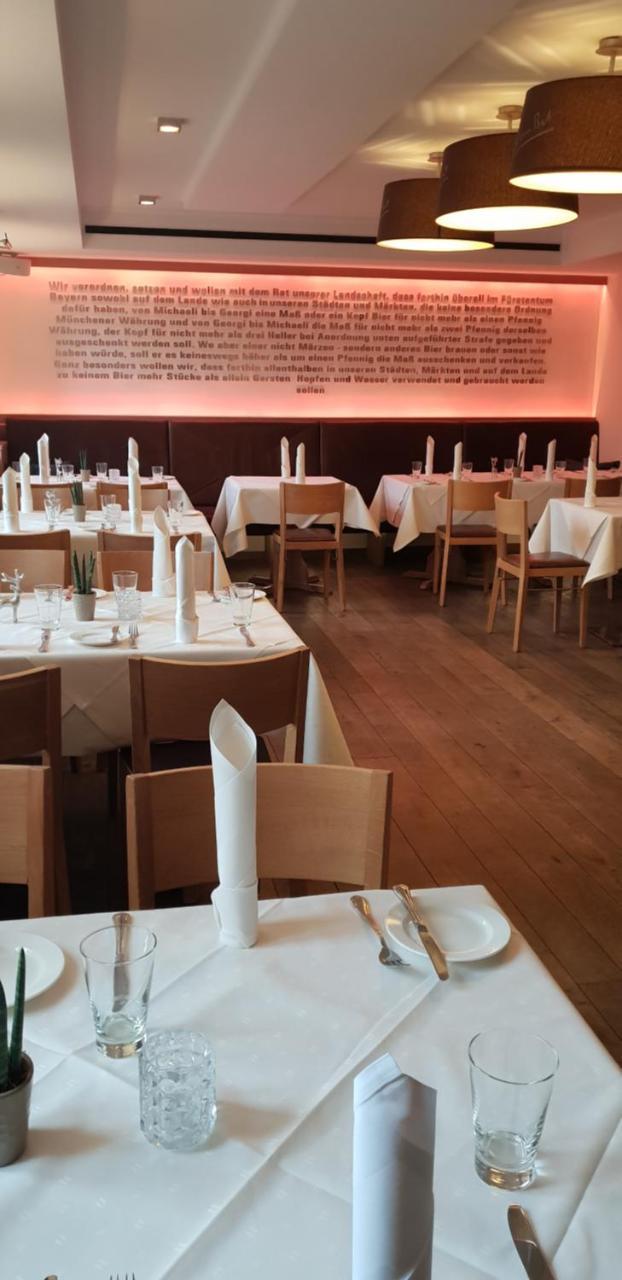 Zum Simonbraeu Hotel Bitburg Kültér fotó