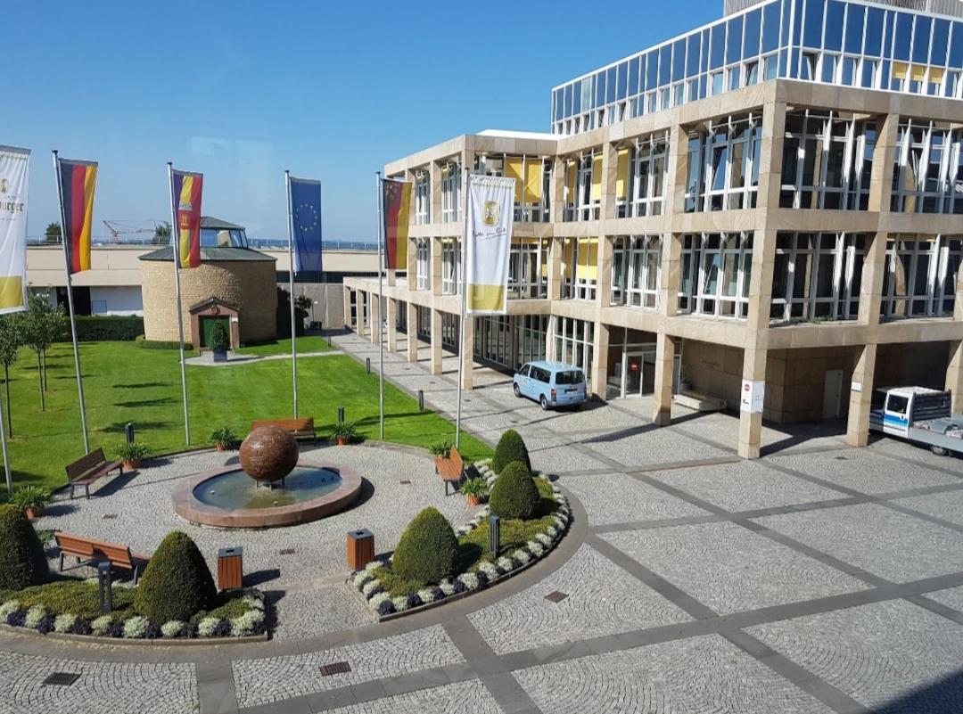 Zum Simonbraeu Hotel Bitburg Kültér fotó
