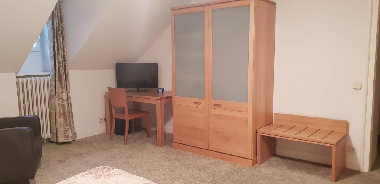Zum Simonbraeu Hotel Bitburg Kültér fotó