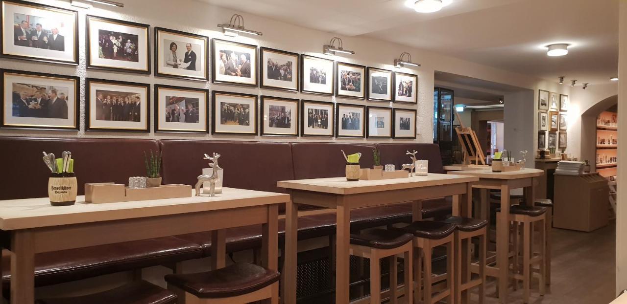 Zum Simonbraeu Hotel Bitburg Kültér fotó